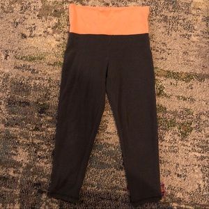 High waisted Cropped workout leggings